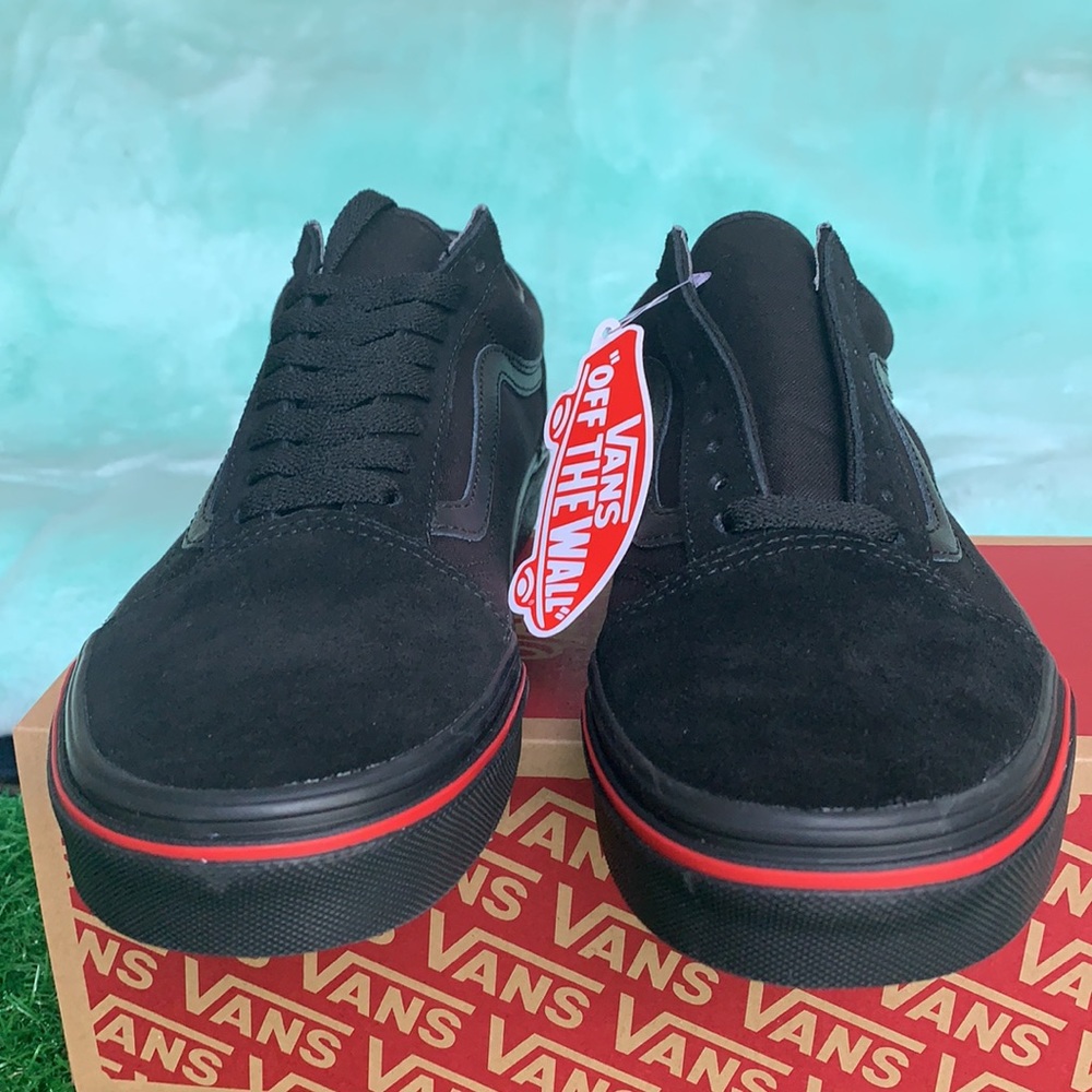 VANS MEN’S OLD SKOOL FLAME WALL Black/Black Old Skool
(Flame Wall) 
VN0A38G1Q8Q - Picture 8 of 16